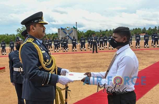 Commander’s Inspection of SLAF Station Batticaloa for the Year 2020