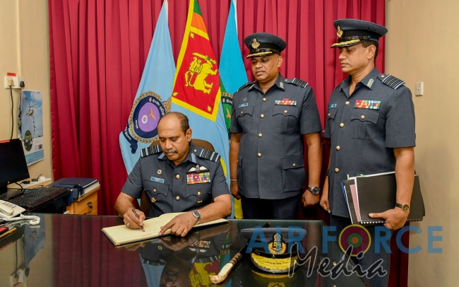 Commander's Inspection of SLAF Station Colombo
