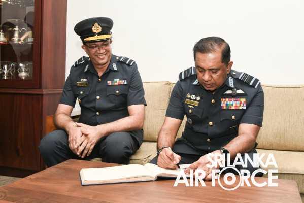 COMMANDERS INSPECTION OF AFHQ AND SLAF STATION COLOMBO