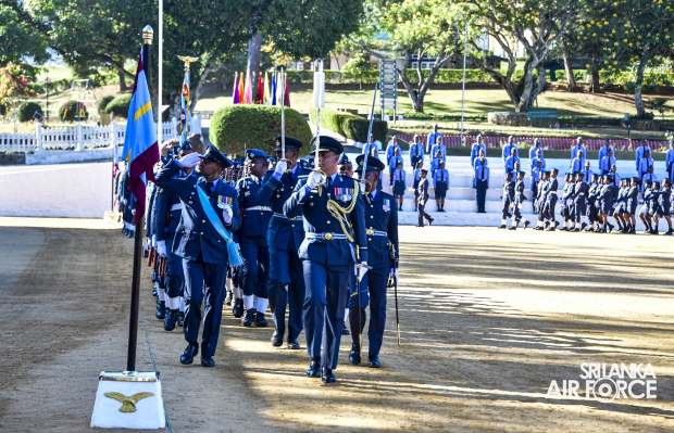 COMMANDER’S INSPECTION AT SLAF COMBAT TRAINING SCHOOL DIYATALAWA