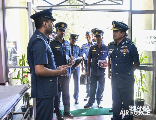 COMMANDER’S INSPECTION AT SLAF COMBAT TRAINING SCHOOL DIYATALAWA