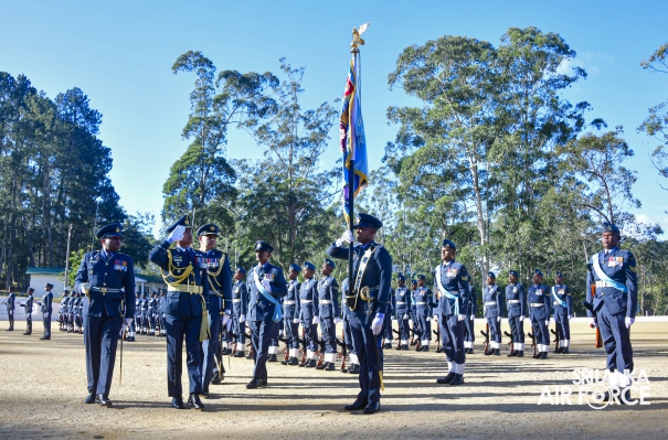 COMMANDER’S INSPECTION AT SLAF COMBAT TRAINING SCHOOL DIYATALAWA
