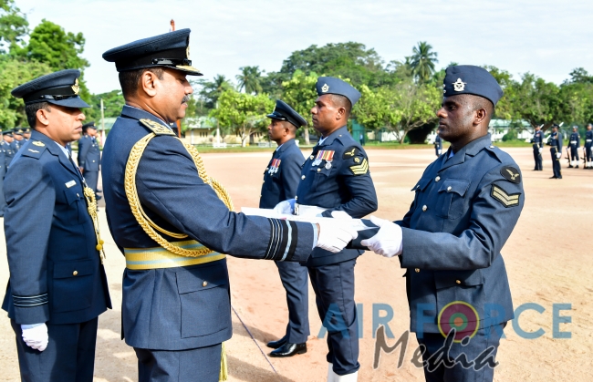 The Commander’s Inspection of SLAF TTS Ekala