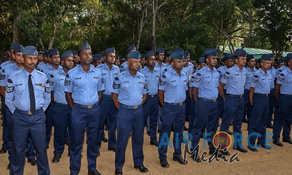 Commander's Inspection of SLAF Station Iranamadu