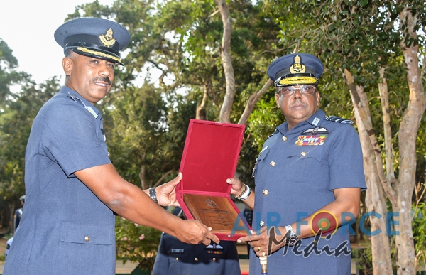 Commander's Inspection of SLAF Station Iranamadu