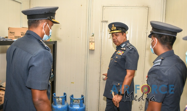 COMMANDER’S
INSPECTION OF SLAF STATION IRANAMADU