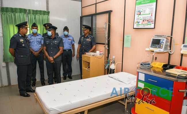 COMMANDER’S
INSPECTION OF SLAF STATION IRANAMADU