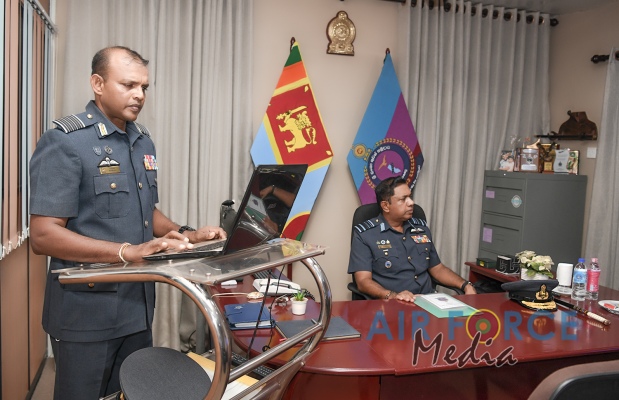 COMMANDER’S
INSPECTION OF SLAF STATION IRANAMADU