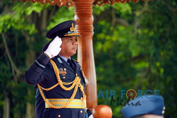 COMMANDER'S INSPECTION OF SLAF BASE KATUNAYAKE