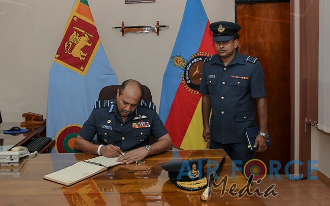 Commander's Inspection of SLAF Base Katunayake – 2nd Session