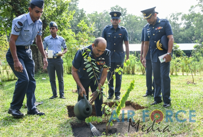 Commander's Inspection of SLAF Station Mirigama