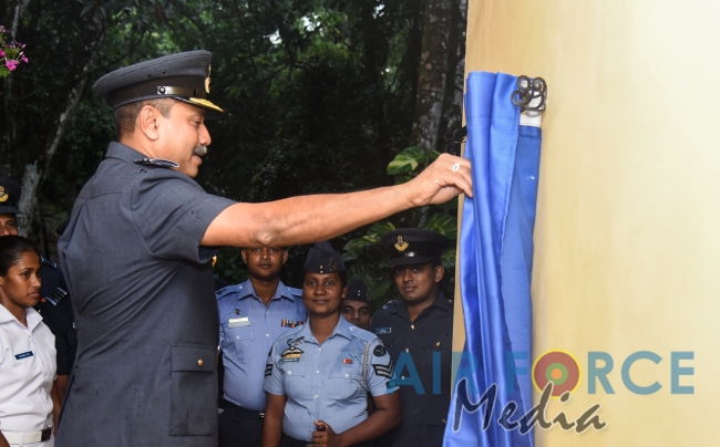 Commander's Inspection of SLAF Station Mirigama
