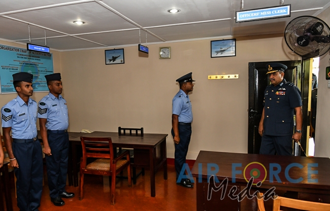 Commander’s Inspection of SLAF Station Morawewa