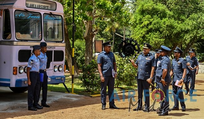 Commander’s Inspection of SLAF Station Morawewa