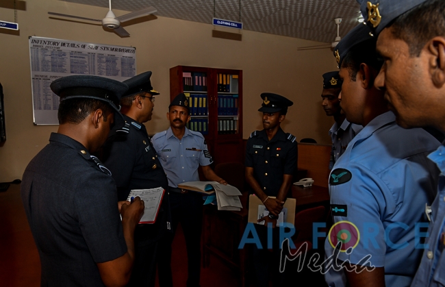 Commander’s Inspection of SLAF Station Morawewa