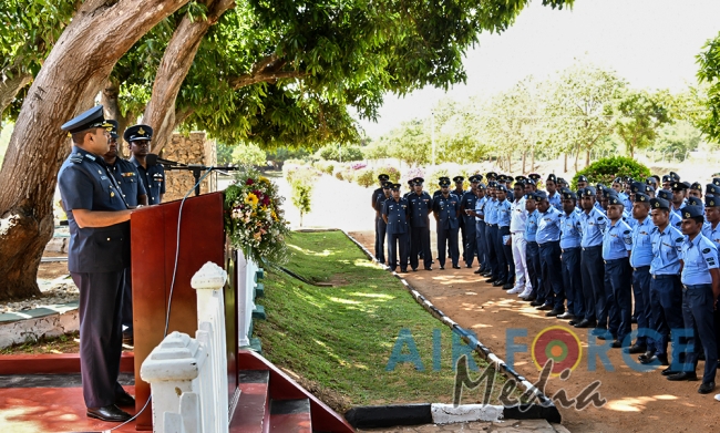 Commander’s Inspection of SLAF Station Morawewa