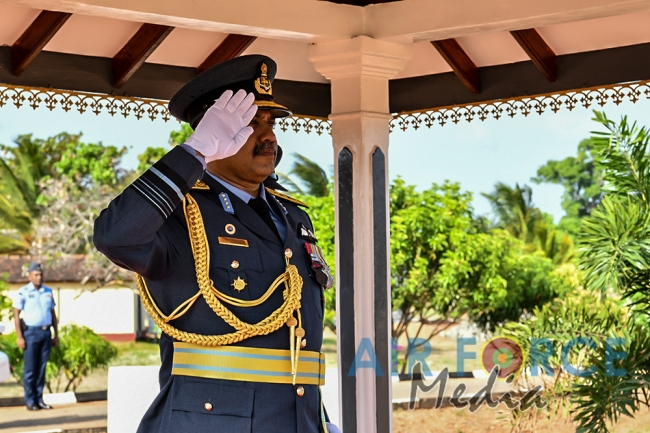 Commander’s Inspection of SLAF Station Morawewa