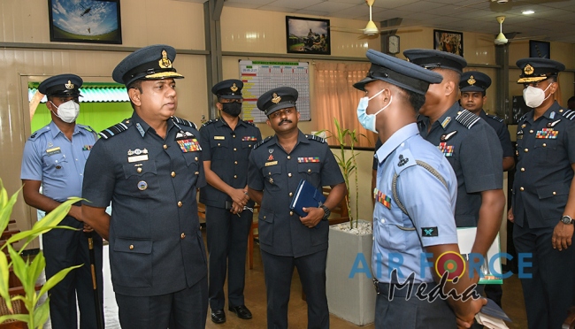 COMMANDER’S
INSPECTION OF SLAF STATION MULLAITIVU