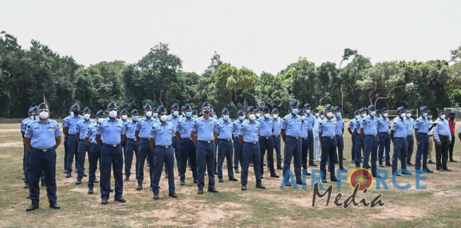 COMMANDER’S
INSPECTION OF SLAF STATION MULLAITIVU
