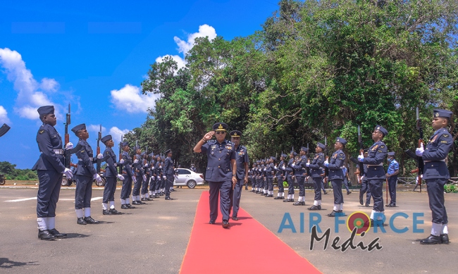 COMMANDER’S
INSPECTION OF SLAF STATION MULLAITIVU