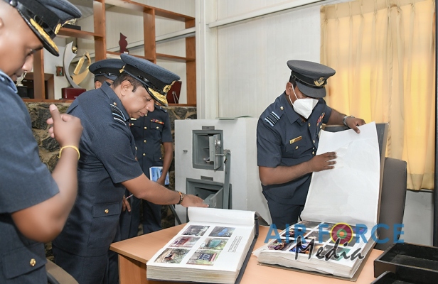 COMMANDER’S
INSPECTION OF SLAF STATION MULLAITIVU