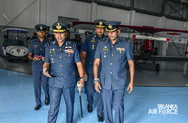 COMMANDER'S INSPECTION AT SLAF BASE RATMALANA