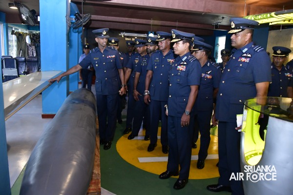COMMANDER'S INSPECTION AT SLAF BASE RATMALANA