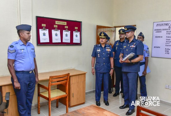 COMMANDER'S INSPECTION AT SLAF BASE RATMALANA