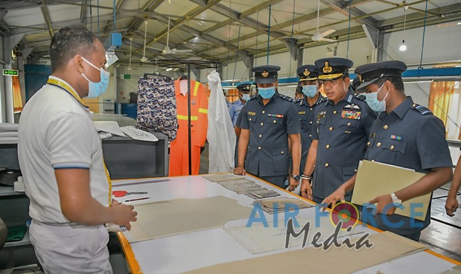 COMMANDER’S INSPECTION OF SLAF STATION SIGIRIYA