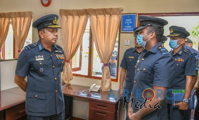 COMMANDER’S INSPECTION OF SLAF STATION SIGIRIYA