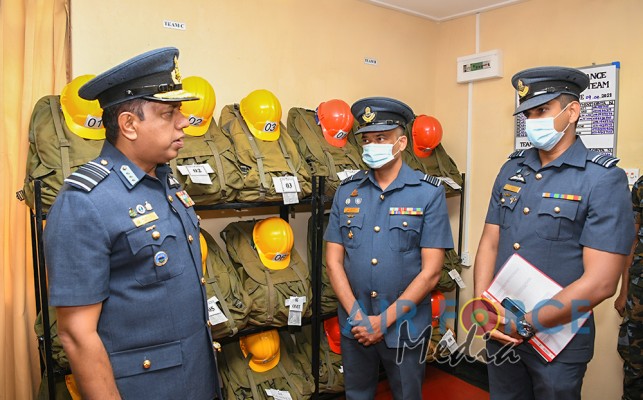 COMMANDER’S INSPECTION OF SLAF STATION SIGIRIYA