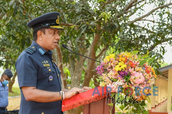 COMMANDER’S INSPECTION OF SLAF STATION SIGIRIYA