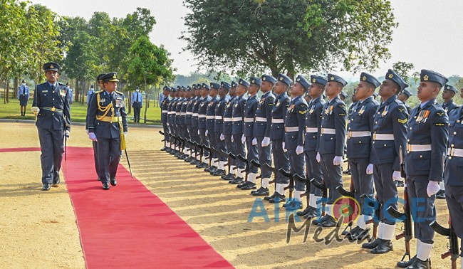 COMMANDER’S INSPECTION OF SLAF STATION SIGIRIYA