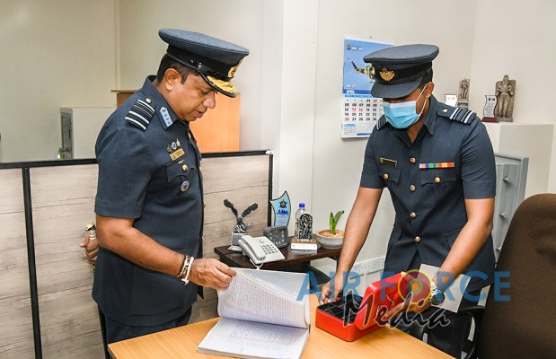 COMMANDER’S INSPECTION OF SLAF STATION SIGIRIYA