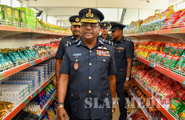 Commander's Inspection of SLAF Station Colombo