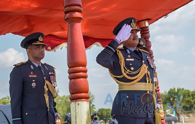 Commander's Inspection of SLAF Base Vavuniya