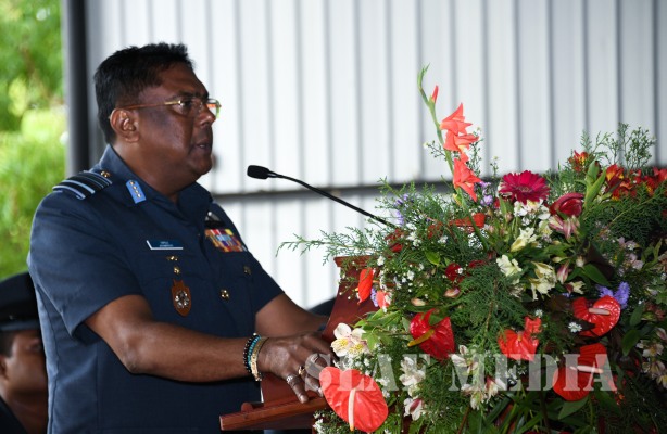 Commander's
Inspection of SLAF Station Weerawila