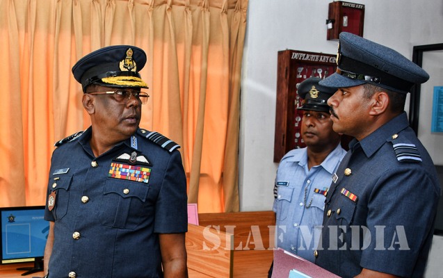 Commander's
Inspection of SLAF Station Weerawila