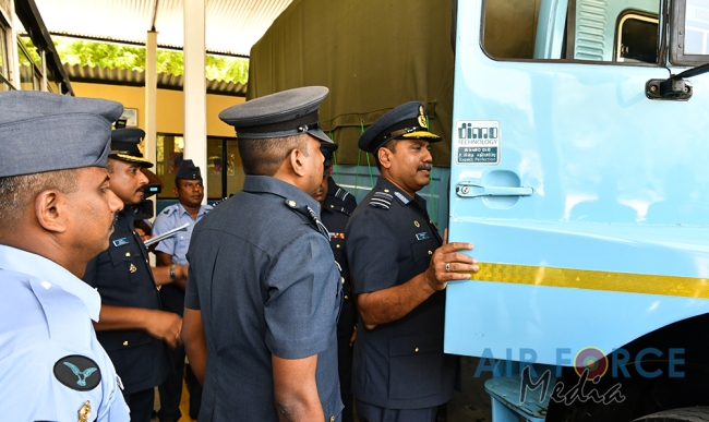 Commander's Inspection of SLAF Station Weerawila