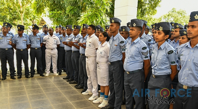 Commander's Inspection of SLAF Station Weerawila