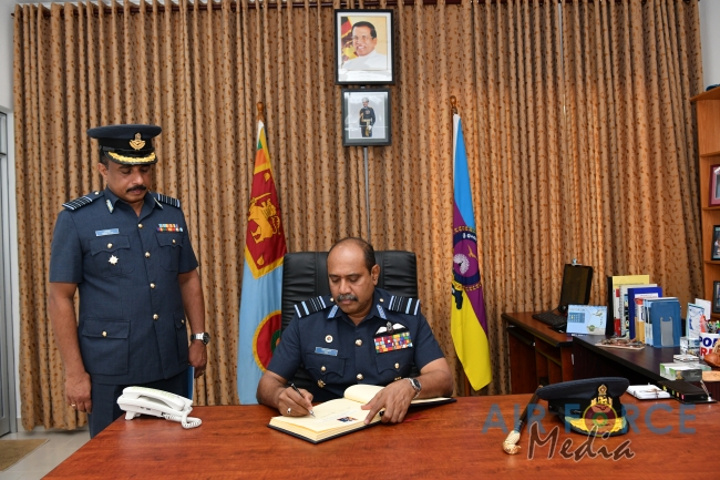Commander's Inspection of SLAF Station Weerawila
