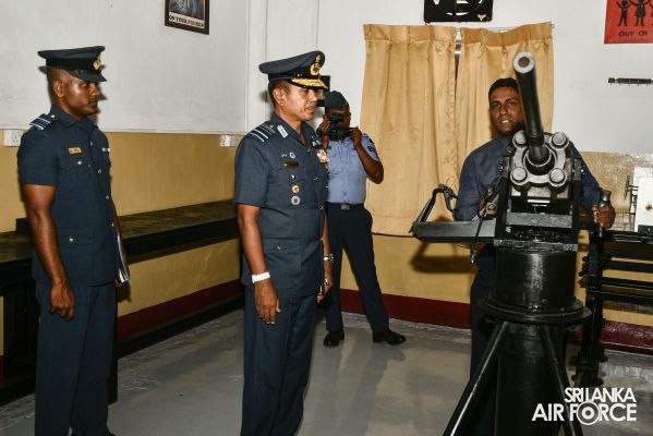 COMMANDER’S INSPECTION OF SLAF BASE KATUNAYAKE