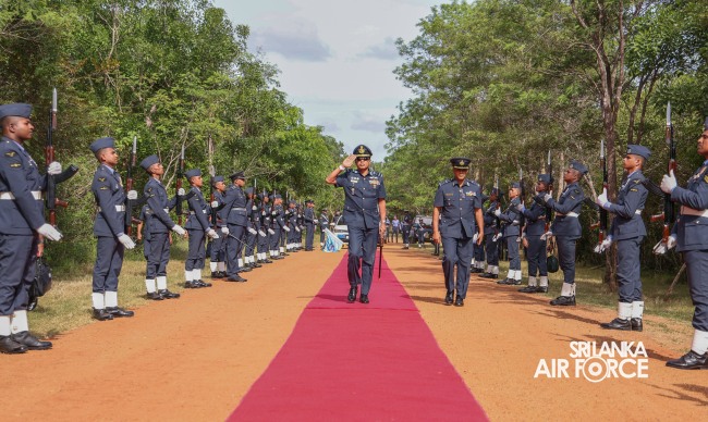 ANNUAL COMMANDER'S INSPECTION AT SLAF REGIMENT TRAINING SCHOOL VANNI