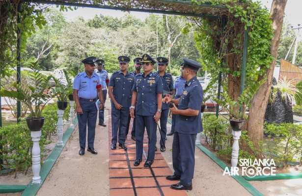 ANNUAL COMMANDER'S INSPECTION AT SLAF REGIMENT TRAINING SCHOOL VANNI