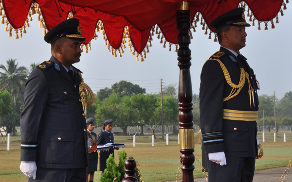 ගුවන් හමුදාධිපති තූමන් වවුනියා කදවුරේ වාර්ෂික පරීක්ෂණය සිදුකරයි