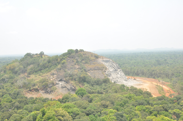 ගුවන් හමුදාධිපති තූමන් වවුනියා කදවුරේ වාර්ෂික පරීක්ෂණය සිදුකරයි