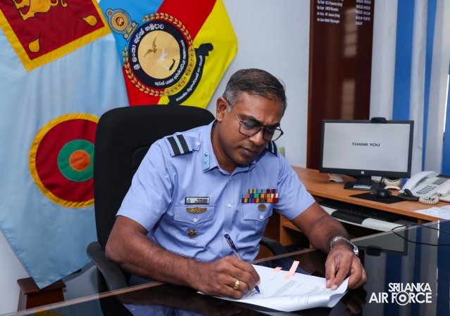 CHANGE OF COMMAND AT AIRCRAFT OVERHAUL WING SLAF BASE KATUNAYAKE