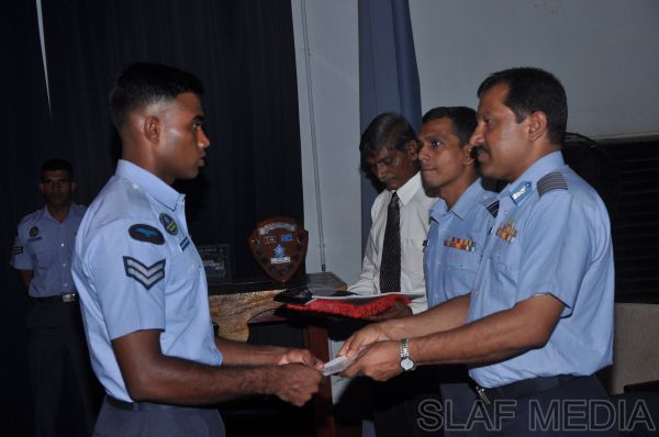 Closing Ceremony of No.01/2011 Aero Electrical And Instrument Advanced Course