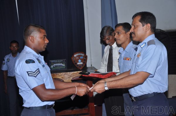 Closing Ceremony of No.01/2011 Aero Electrical And Instrument Advanced Course