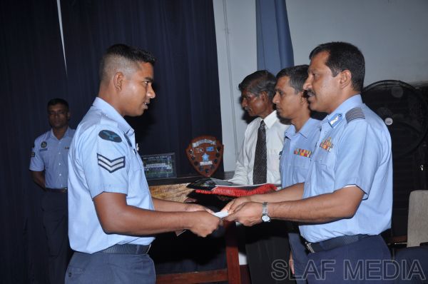 Closing Ceremony of No.01/2011 Aero Electrical And Instrument Advanced Course